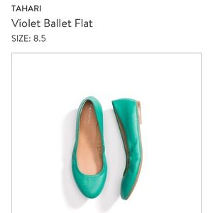 Like new green flats